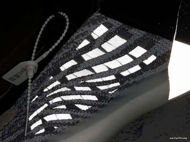 Basketball Quantum Adidas Yeezy EG1535 0804